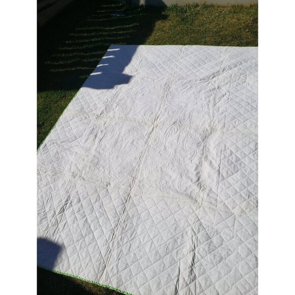 Hand Stitched Vintage Quilt, Hand Painted Design Heraldic Lion Coat of Arms - Picture 8 of 8